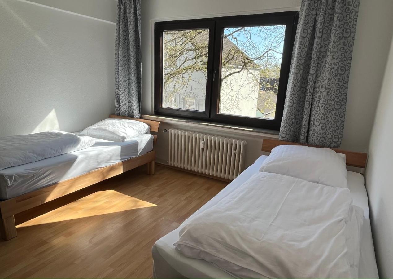 Zimmer Fuer Monteure, Handwerker Oder Reisende Essen Dış mekan fotoğraf