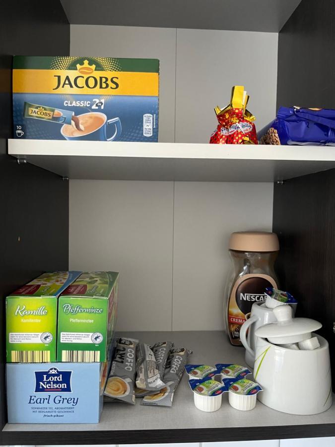 Zimmer Fuer Monteure, Handwerker Oder Reisende Essen Dış mekan fotoğraf